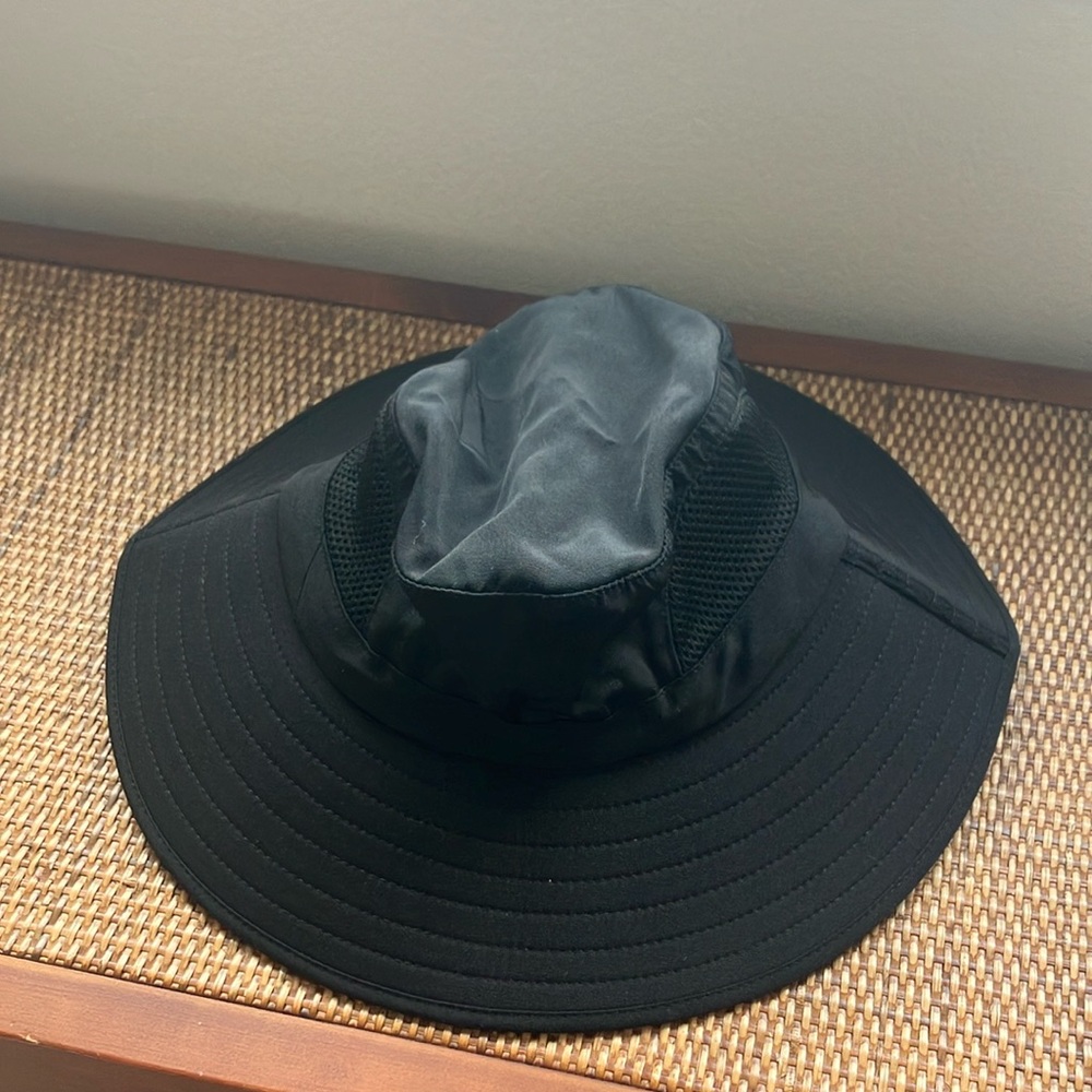 Black Bucket Hat